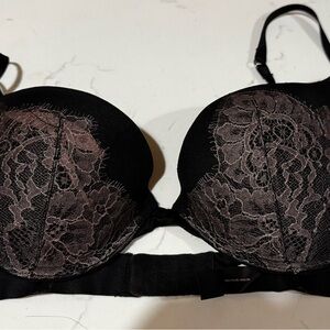 New Victorias Secret 36B Elegant Black and Pink Lace Bra